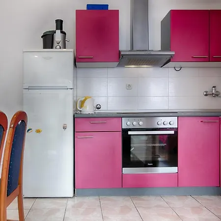Apartment Apartments By The Sea Vis - 2453